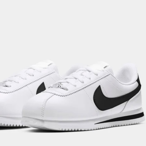 Nike Cortez Shoes - Picture 1 of 2